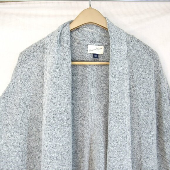 Universal Thread Goods Co. OSFM Sleeveless Light Gray Midi Sweater Wrap One Size - Picture 2 of 10